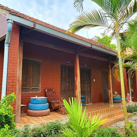 Thuy Tien Ecolodge Cat Tien Exterior foto
